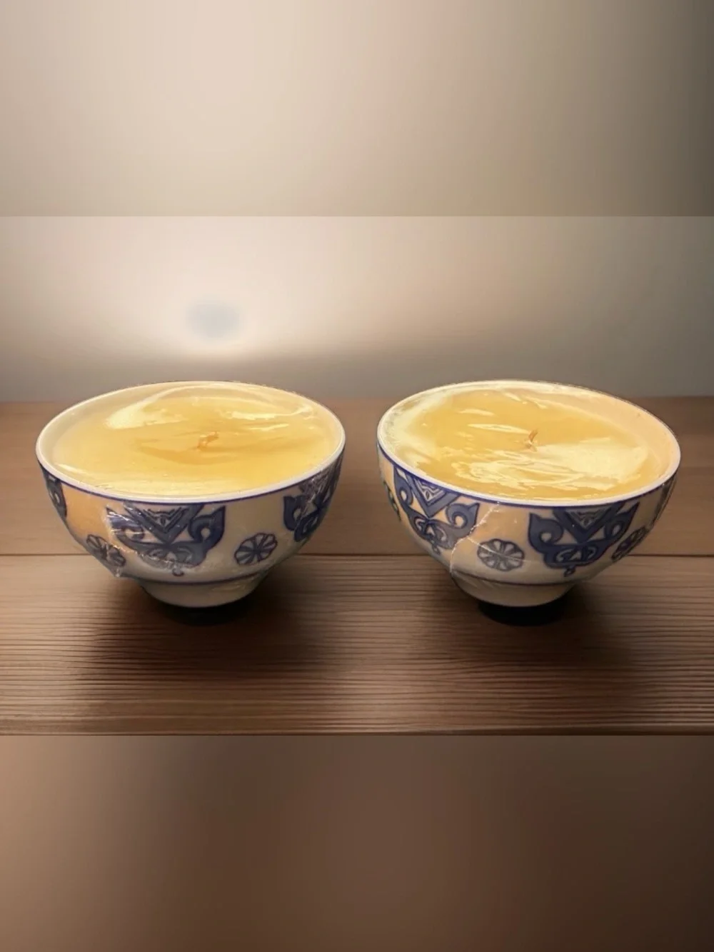 BOMBAY COMPANY Bowl In Candle Set Chinoiserie Blue White Porcelain- Vanilla